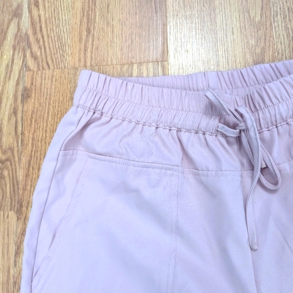 Women's Pastel Pink Jogger Style Scrub Pants - FREE WHITE HEARTBEAT ECG Shirt - Picture 3 of 4